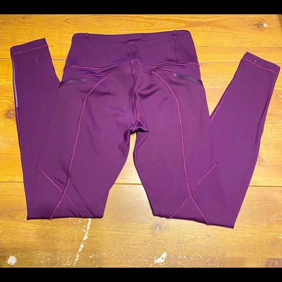 Lululemon fleece lined purple leggings - Picture 4 of 4